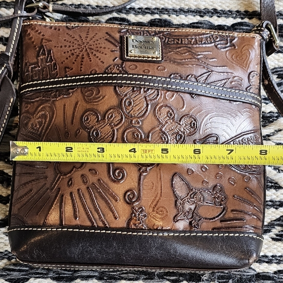 Disney Dooney & Bourke Sketch Brown Leather Crossbody - Picture 12 of 16